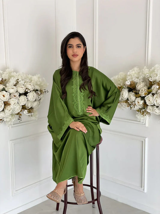 Abaya Siham Verde – Elegante tunica marocchina da casa e ricevimenti – vista del prodotto 2