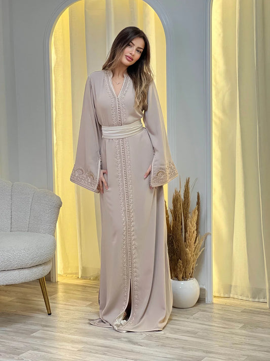 Caftano Sajida Beige – Abito Marocchino Fatto a Mano – vista del prodotto 2