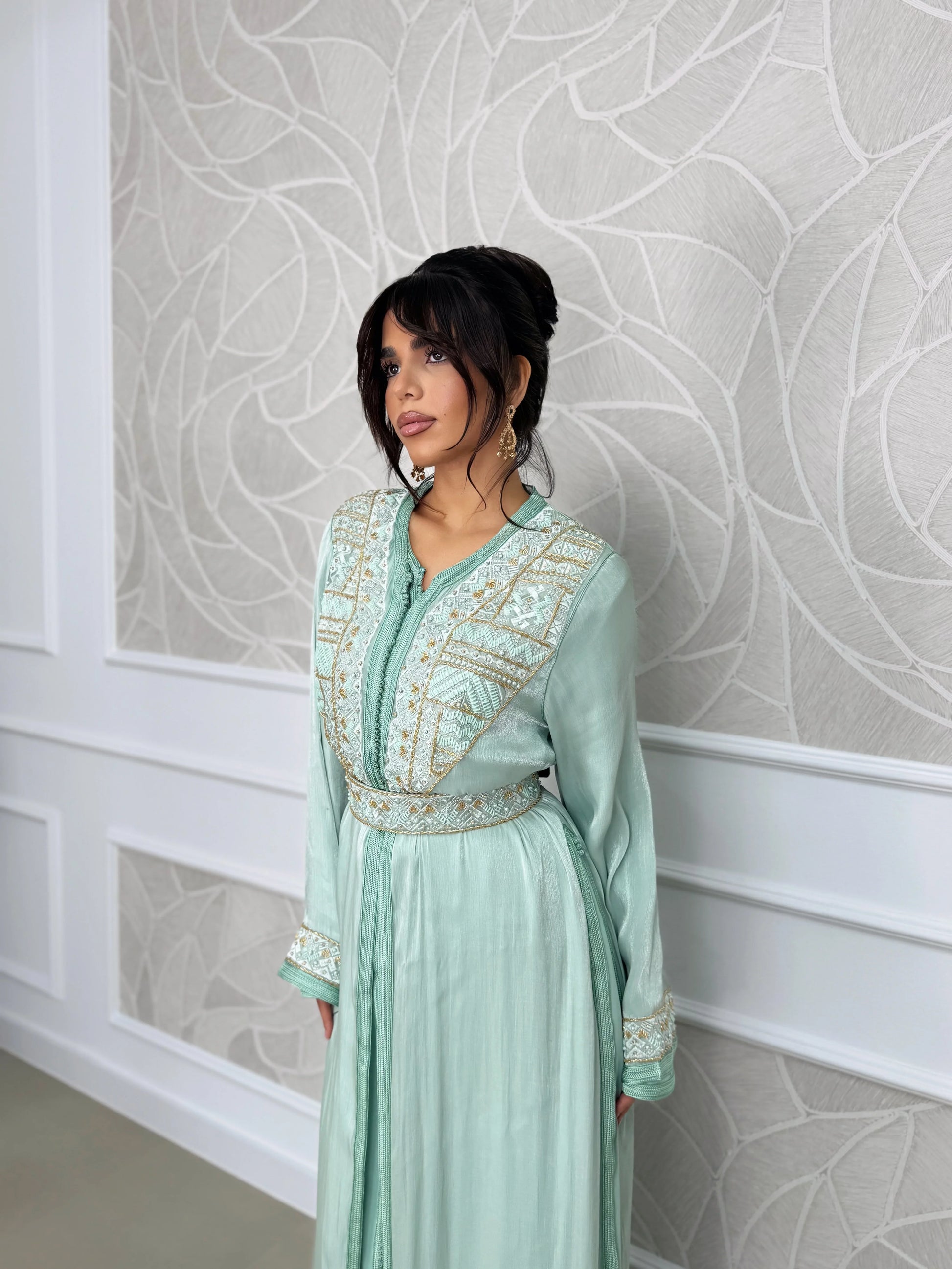 Takchita Wissal Verde – Abito da Cerimonia Marocchino in Due Pezzi – vista del prodotto 2