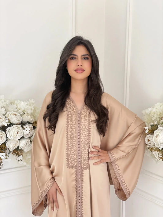 Abaya Nirmine – Elegante tunica marocchina da casa e ricevimenti