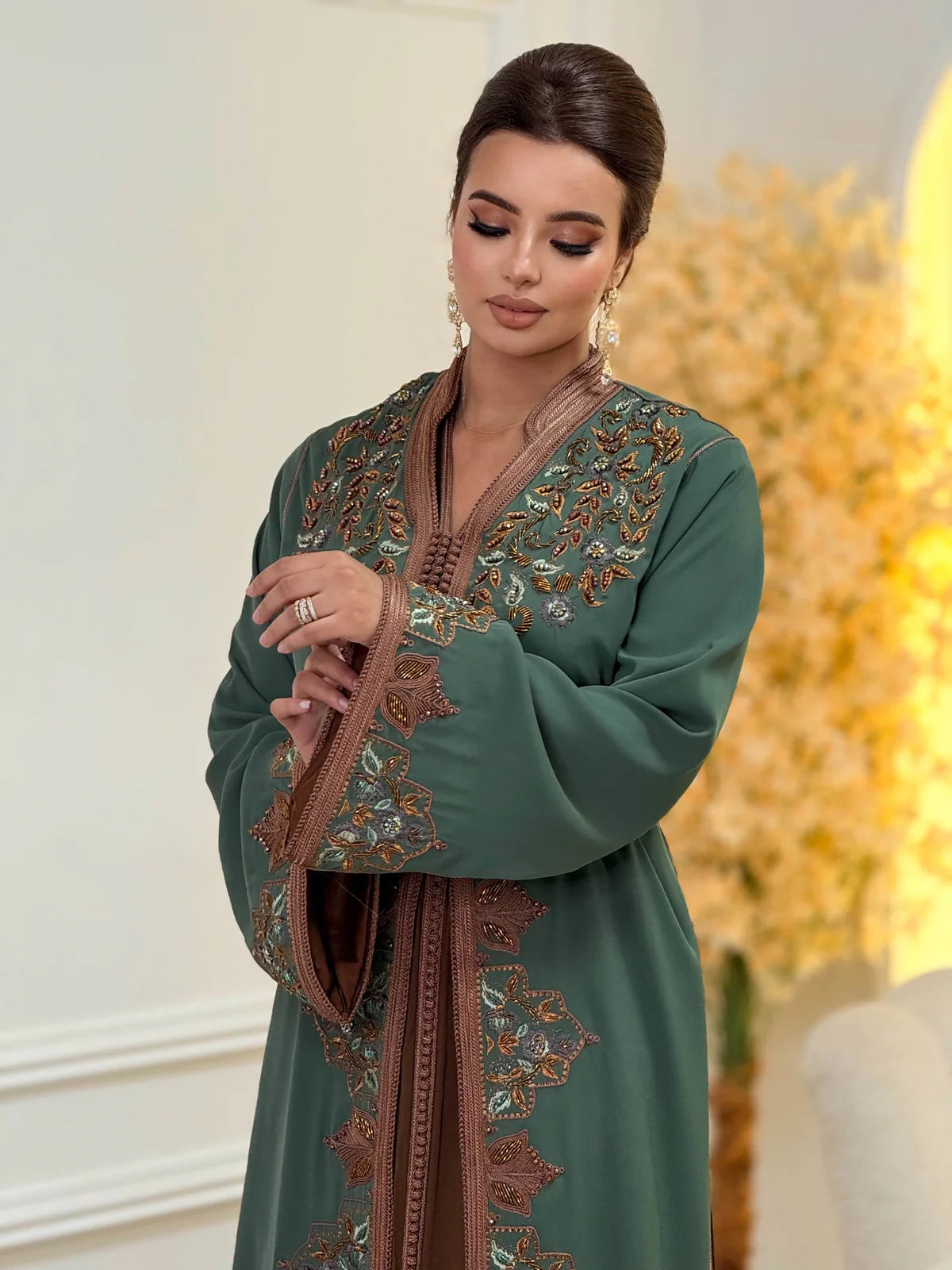 Takchita Keltoum Verde – Abito da Cerimonia Marocchino in Due Pezzi – vista del prodotto 5