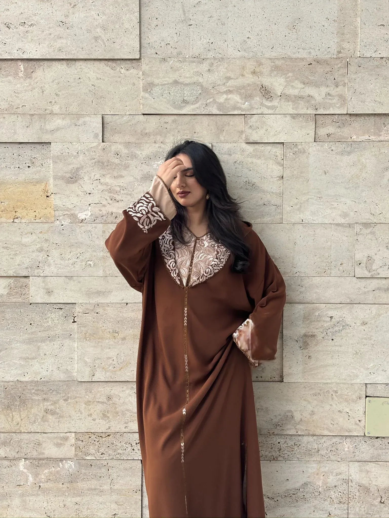 Djellaba Batoule Marrone – Tunica Marocchina Casual per il Comfort Quotidiano – vista del prodotto 2