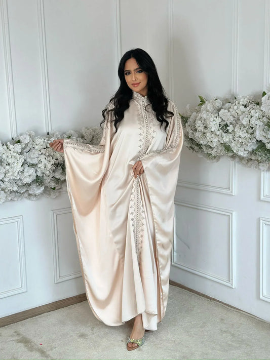 Abaya Siwar Bianco – Elegante tunica marocchina da casa e ricevimenti – vista del prodotto 2