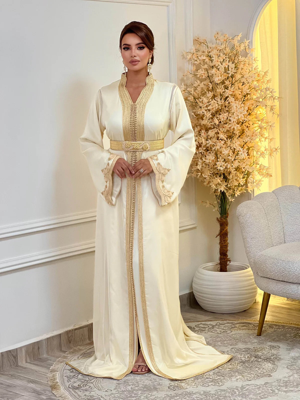 Takchita Samira Beige – Abito da Cerimonia Marocchino in Due Pezzi