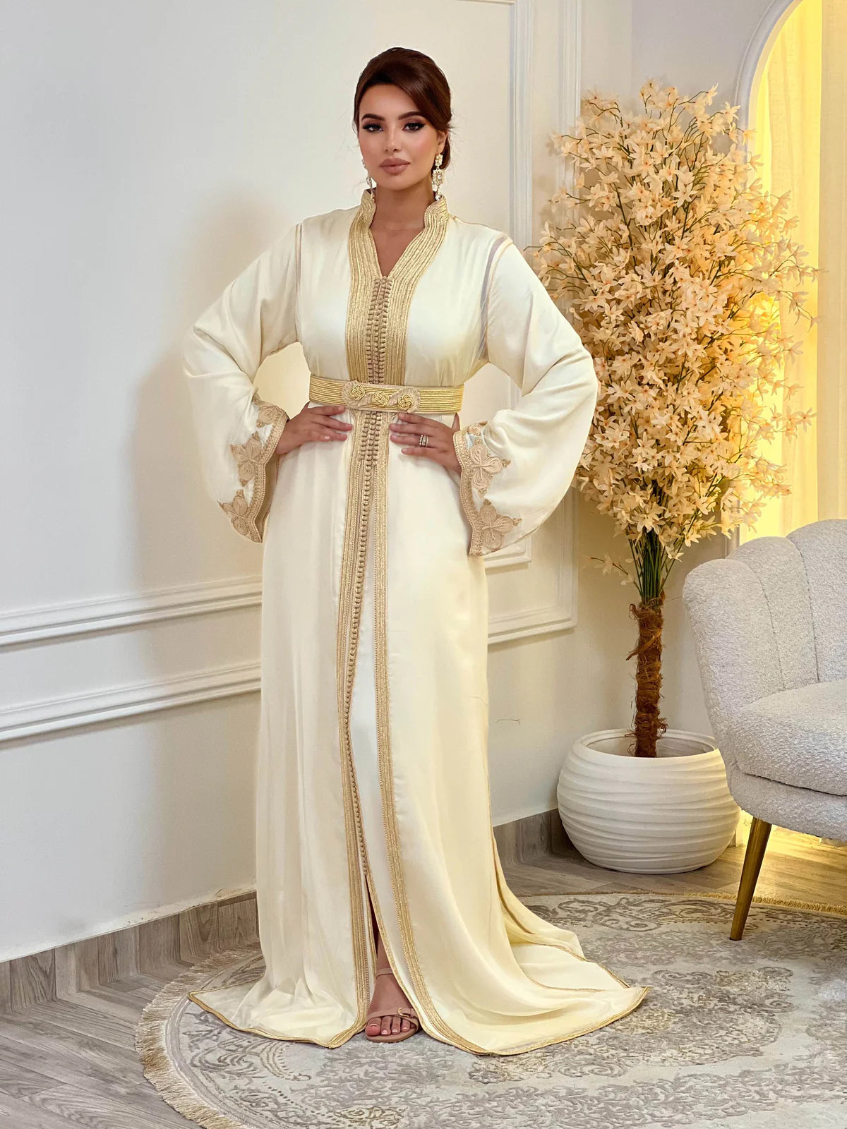 Takchita Samira Beige – Abito da Cerimonia Marocchino in Due Pezzi – vista del prodotto 3