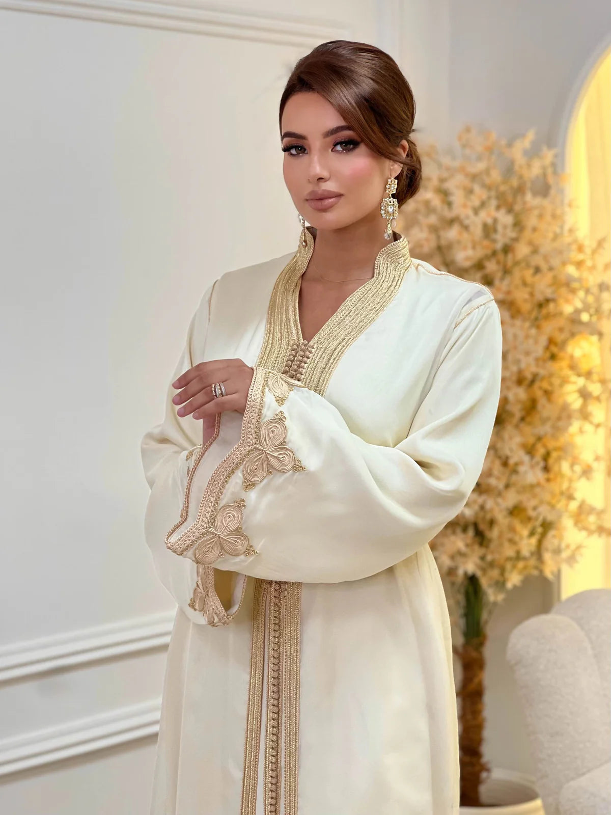 Takchita Samira Beige – Abito da Cerimonia Marocchino in Due Pezzi – vista del prodotto 4