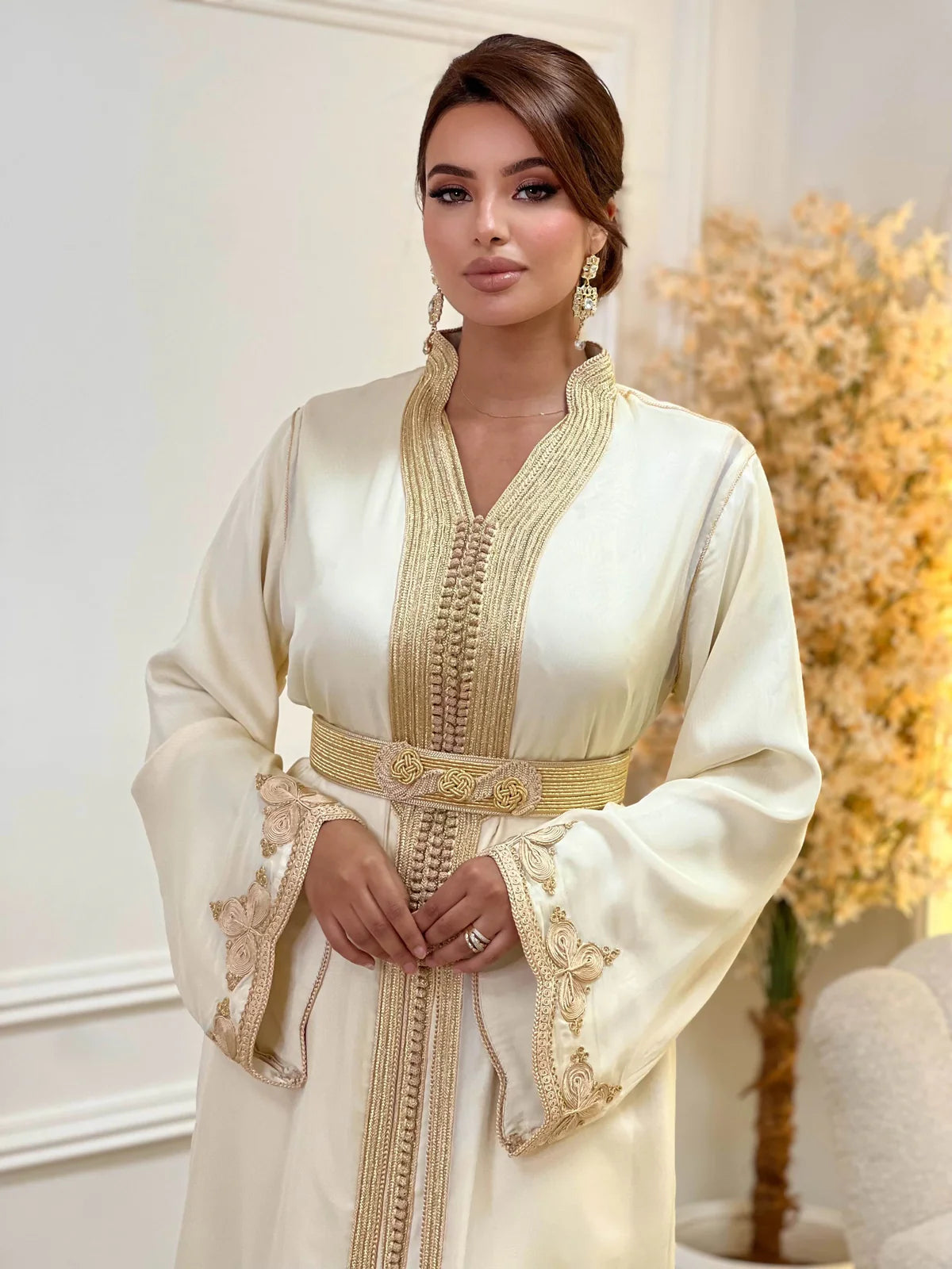 Takchita Samira Beige – Abito da Cerimonia Marocchino in Due Pezzi – vista del prodotto 7